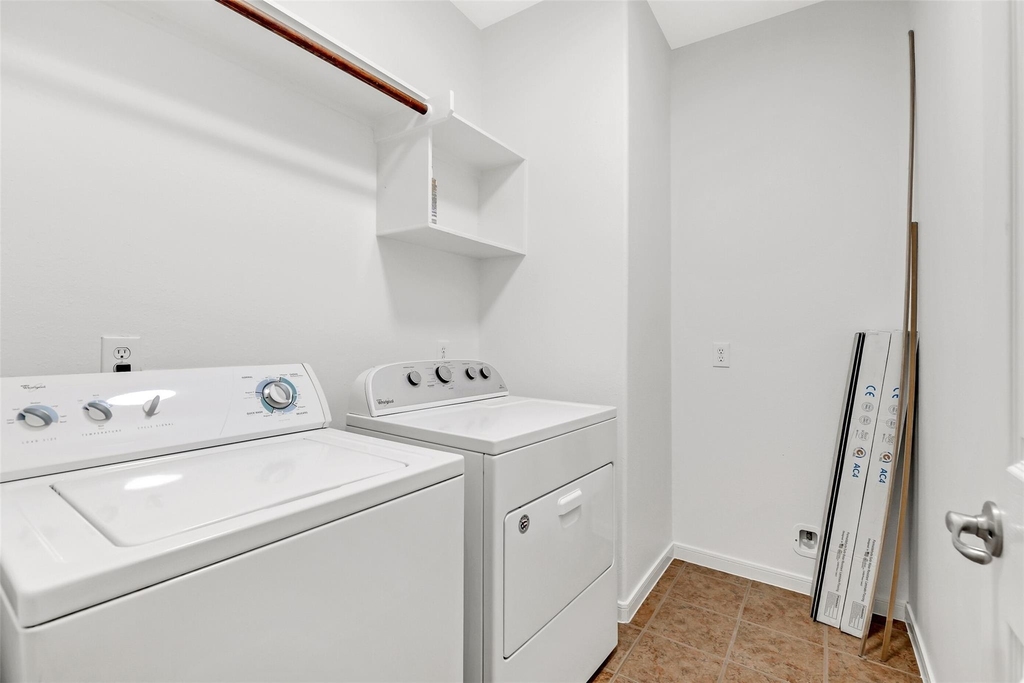19227 Countryhills Court - Photo 24