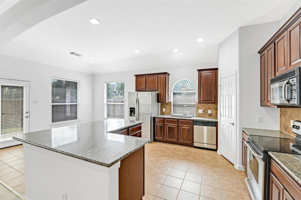 19227 Countryhills Court - Photo 13