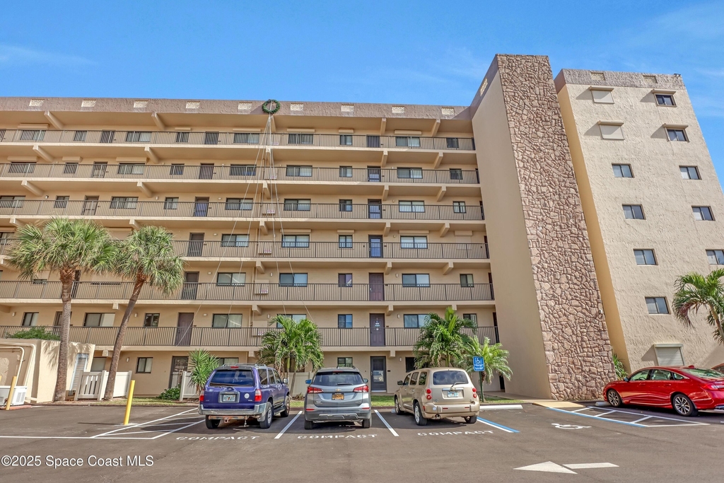 3170 N Atlantic Avenue N - Photo 45