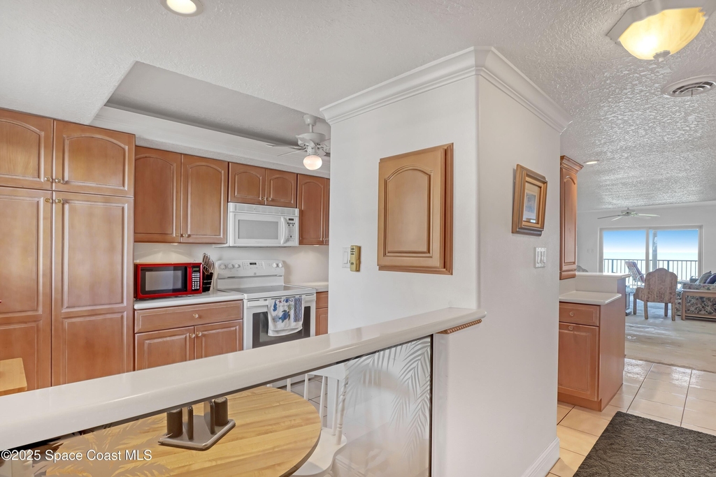 3170 N Atlantic Avenue N - Photo 6