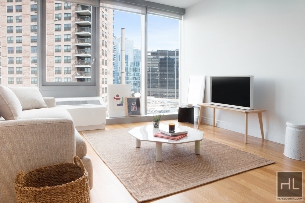 West 54th Street - Photo 5