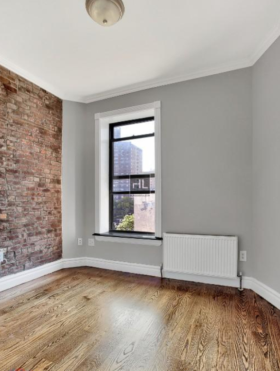 East 5th Street - Photo 4