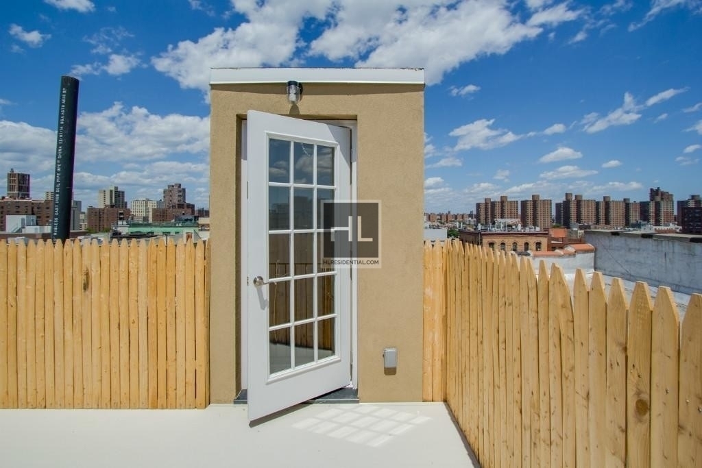 East 5th Street - Photo 9