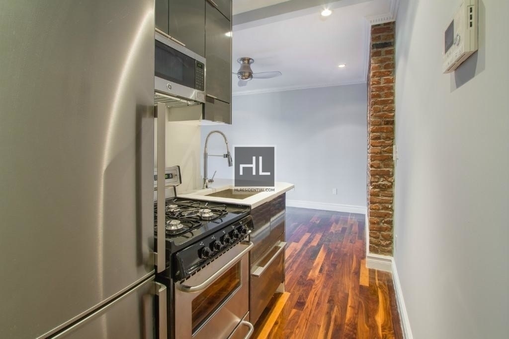 East 5th Street - Photo 7