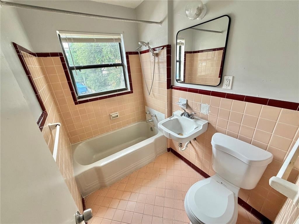 1320 18th Avenue S - Photo 8