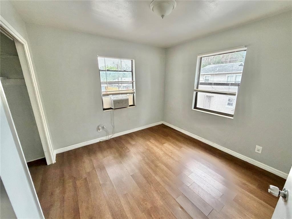 1320 18th Avenue S - Photo 4