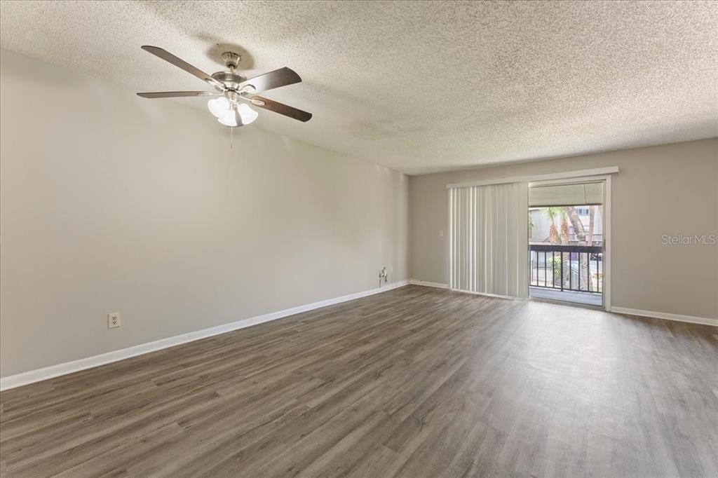 6332 Newtown Circle - Photo 8
