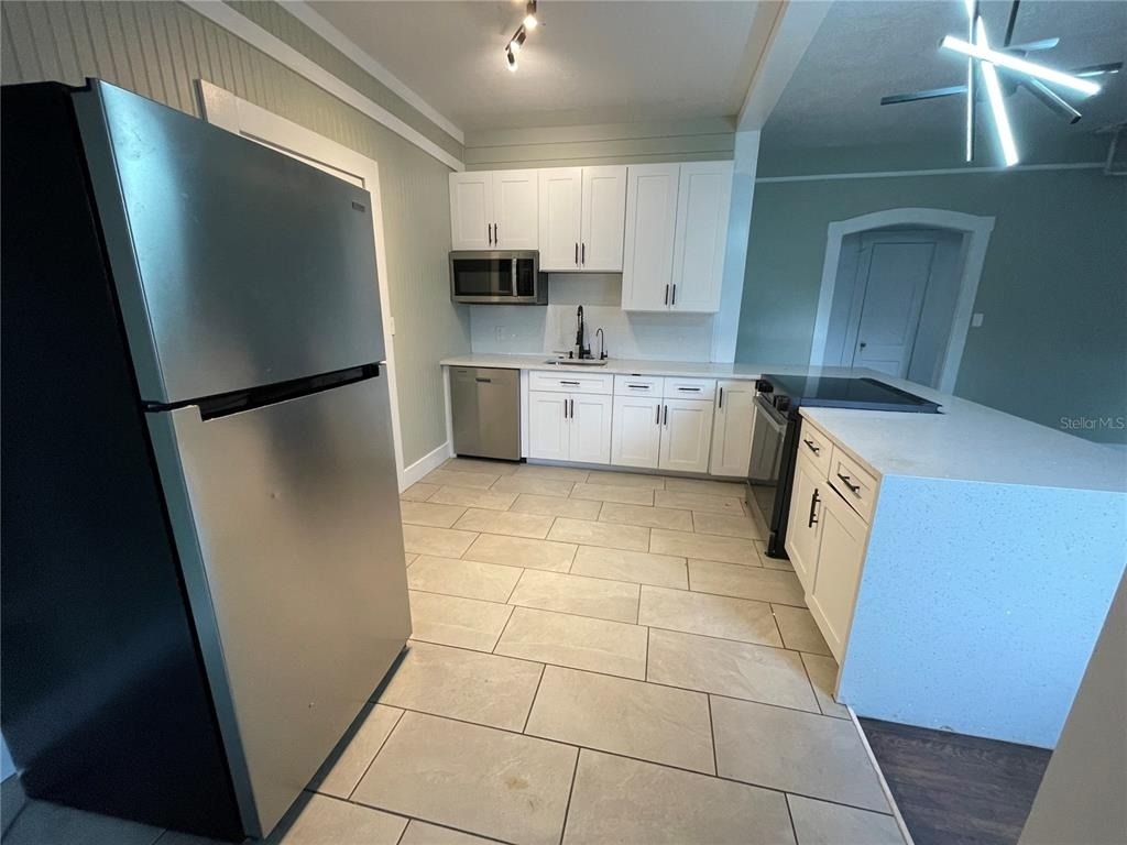 1339 13th Street W - Photo 5