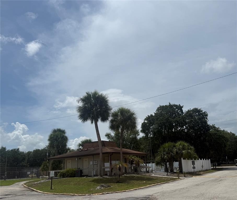 1101 Spring Meadow Drive - Photo 28
