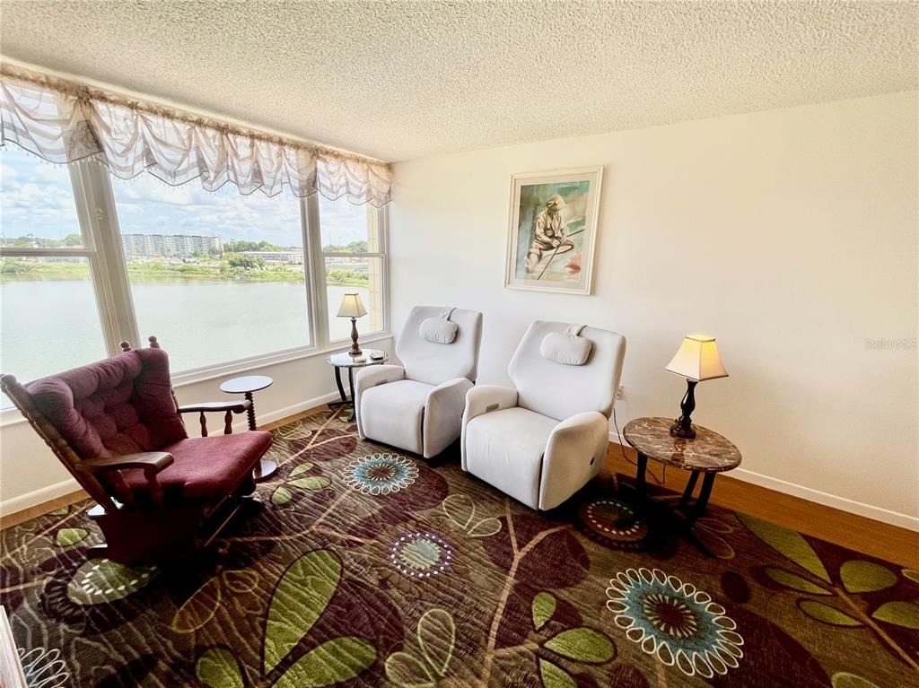 700 Mirror Terrace Nw - Photo 10