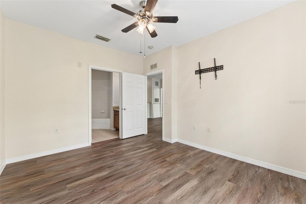 8136 Claire Ann Drive - Photo 9