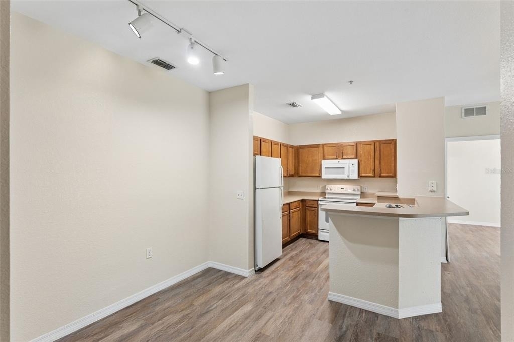8136 Claire Ann Drive - Photo 3