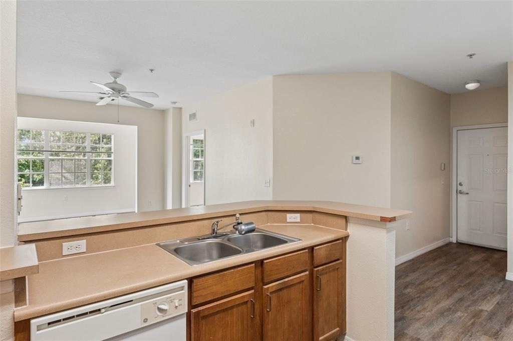 8136 Claire Ann Drive - Photo 8
