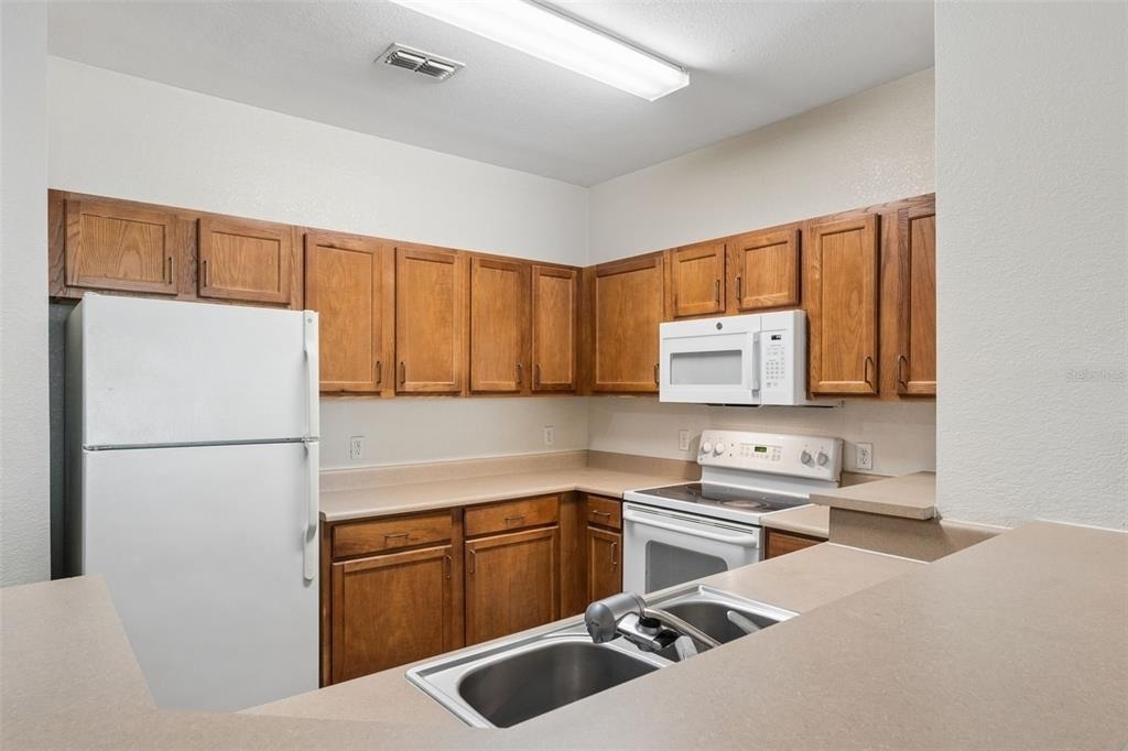8136 Claire Ann Drive - Photo 6