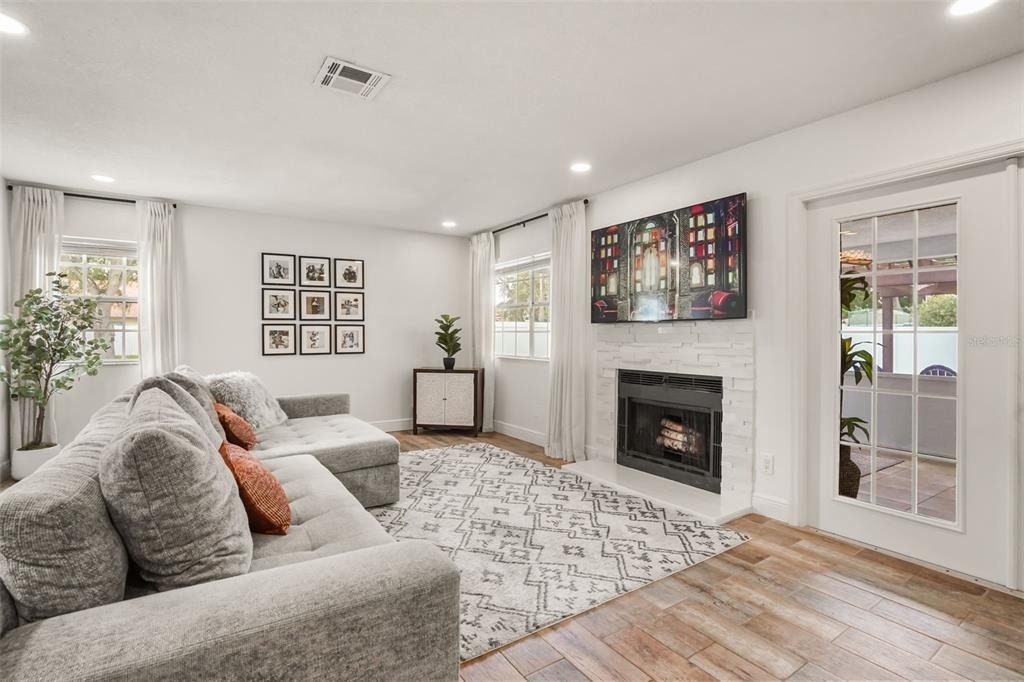 1328 Landry Circle - Photo 5