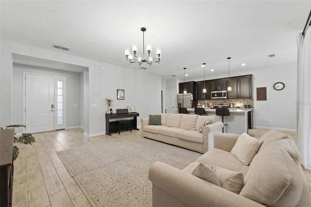1097 Hendon Loop - Photo 6