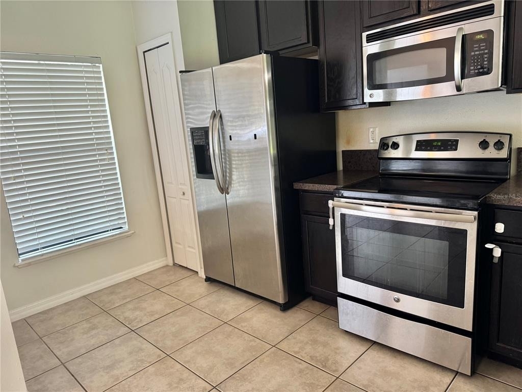3141 Windleshore Way - Photo 3