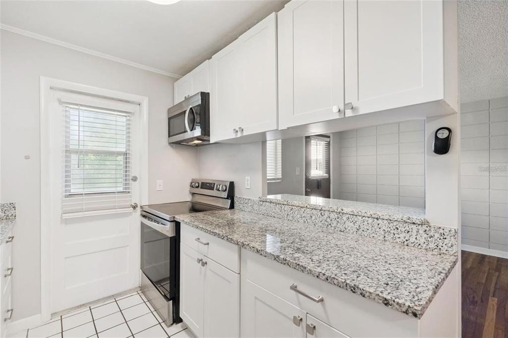 320 Lakeview Street - Photo 10