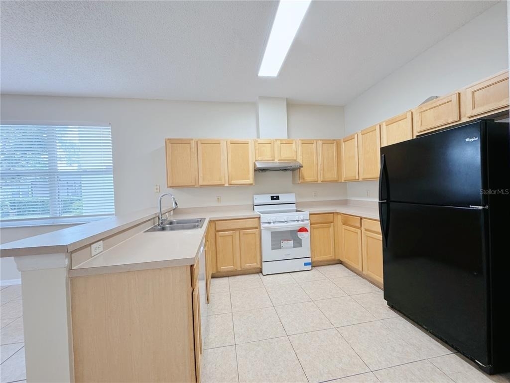 4932 Bellthorn Drive - Photo 14