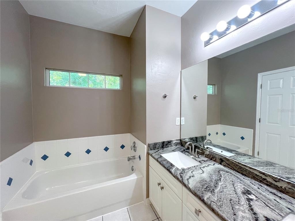 4933 Nw 1st Place - Photo 9