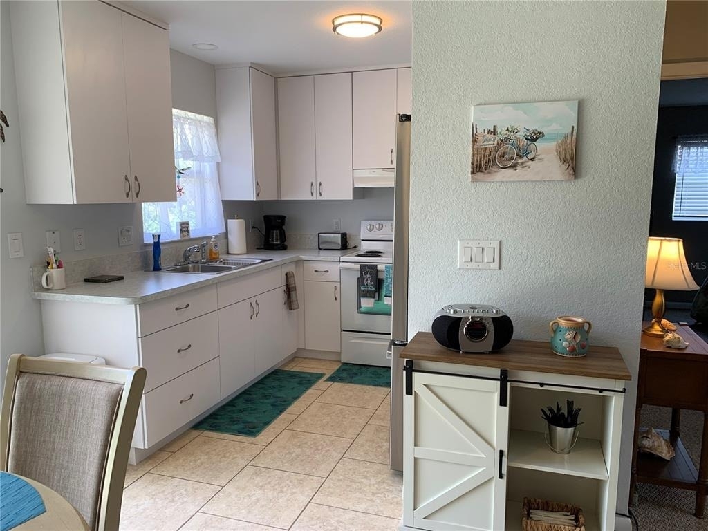 18094 Ackerman Avenue - Photo 9