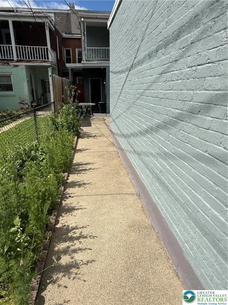 1538 Chew Street - Photo 29