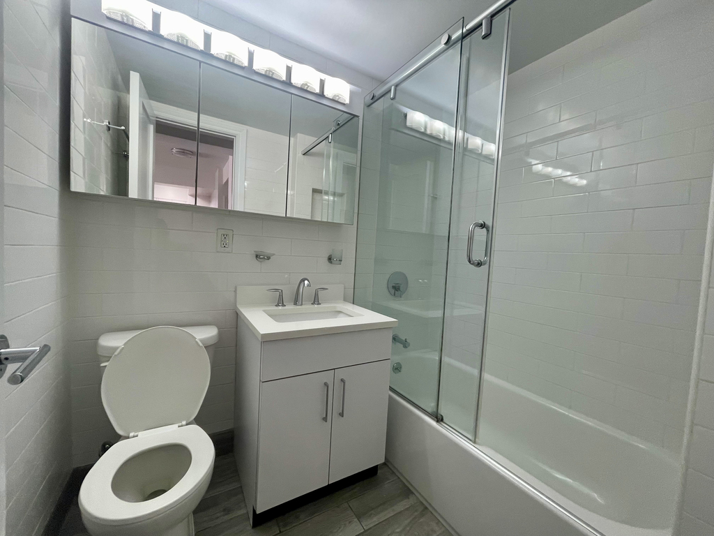 East 57th Street - Photo 8