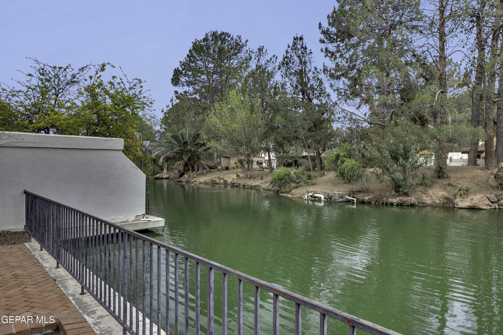 620 Lakeway Drive - Photo 52