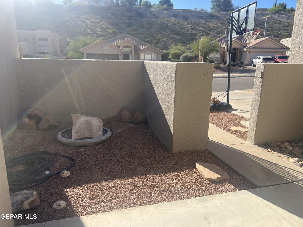 5656 Burning Tree Drive - Photo 4