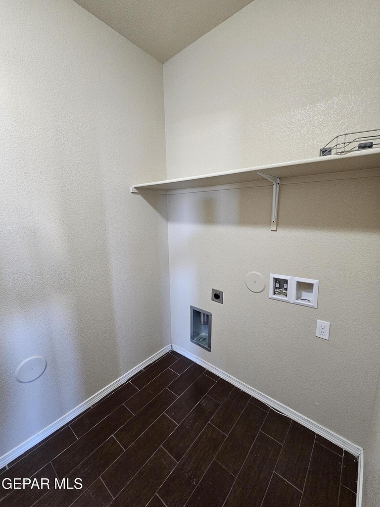 2217 Furtherpoint Place - Photo 14