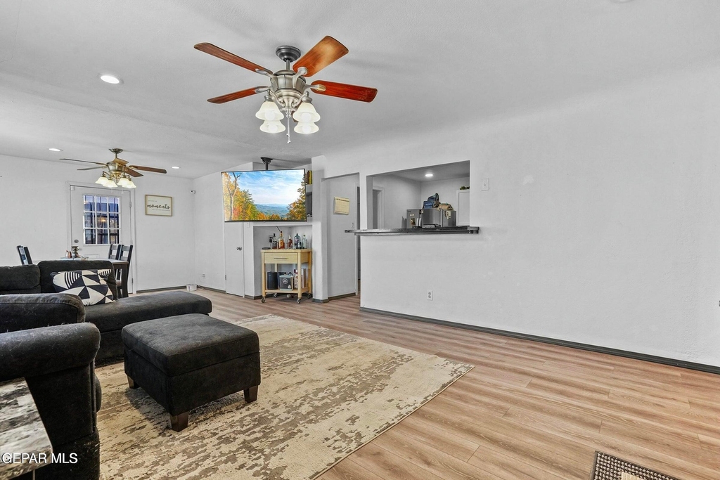 4728 Sierra Madre Drive - Photo 7