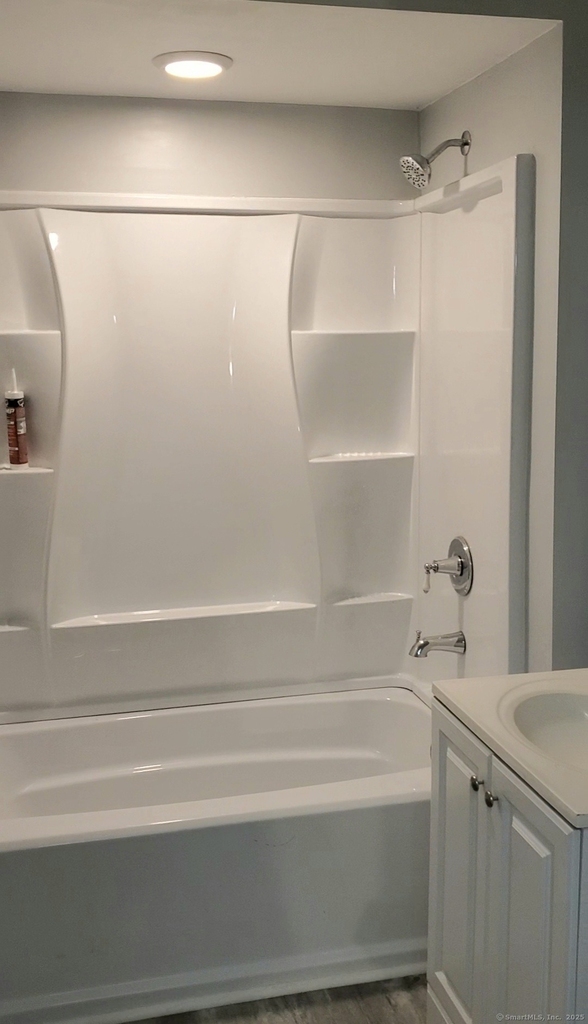 402 Huntington Street - Photo 5