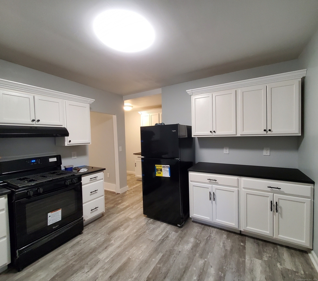 402 Huntington Street - Photo 0