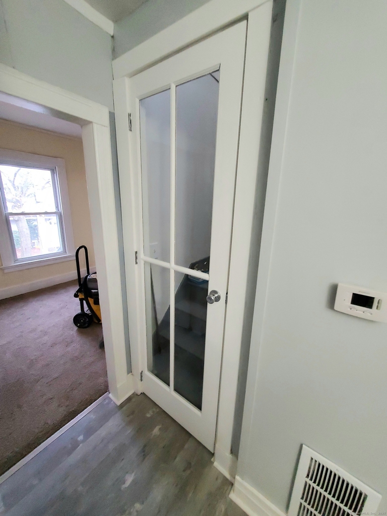 402 Huntington Street - Photo 2