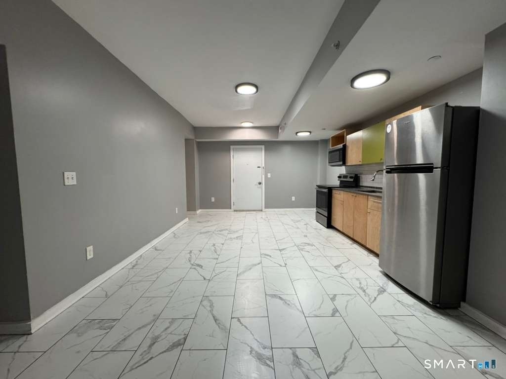 62 Coleman Street - Photo 0