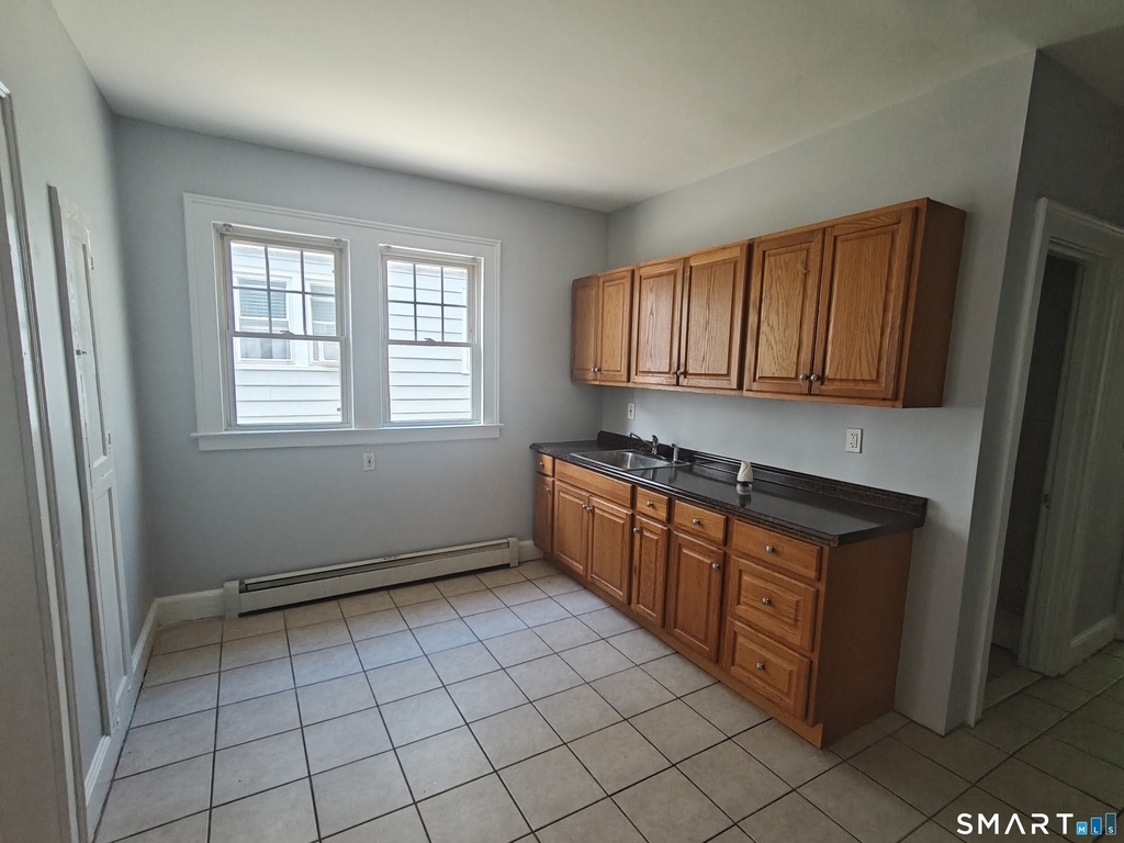 98 Anthony Street - Photo 5