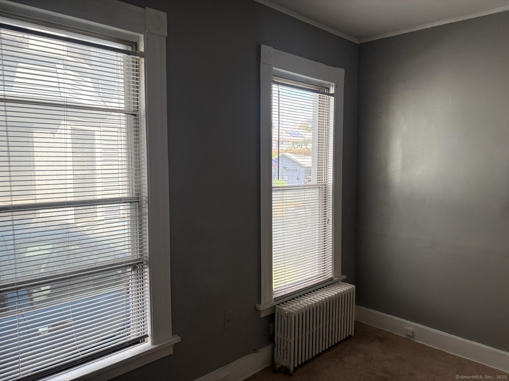 319 Sherman Avenue - Photo 3