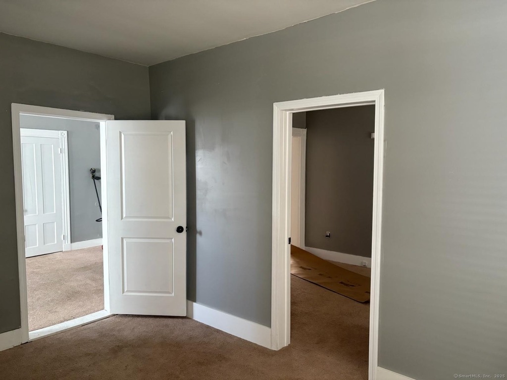 319 Sherman Avenue - Photo 15