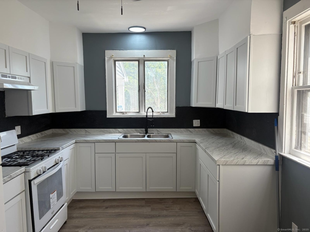 319 Sherman Avenue - Photo 5