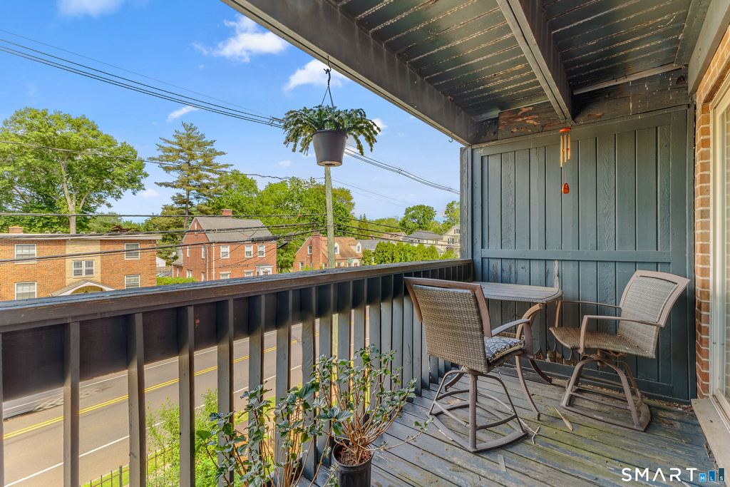 136 Kane Street - Photo 7