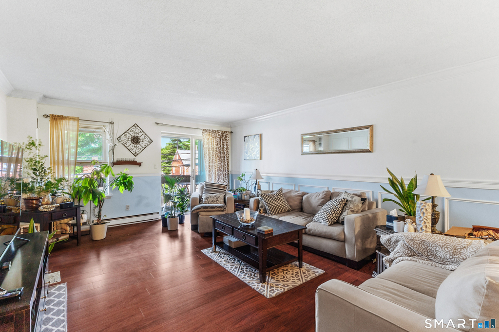 136 Kane Street - Photo 3