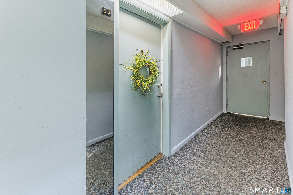 136 Kane Street - Photo 2