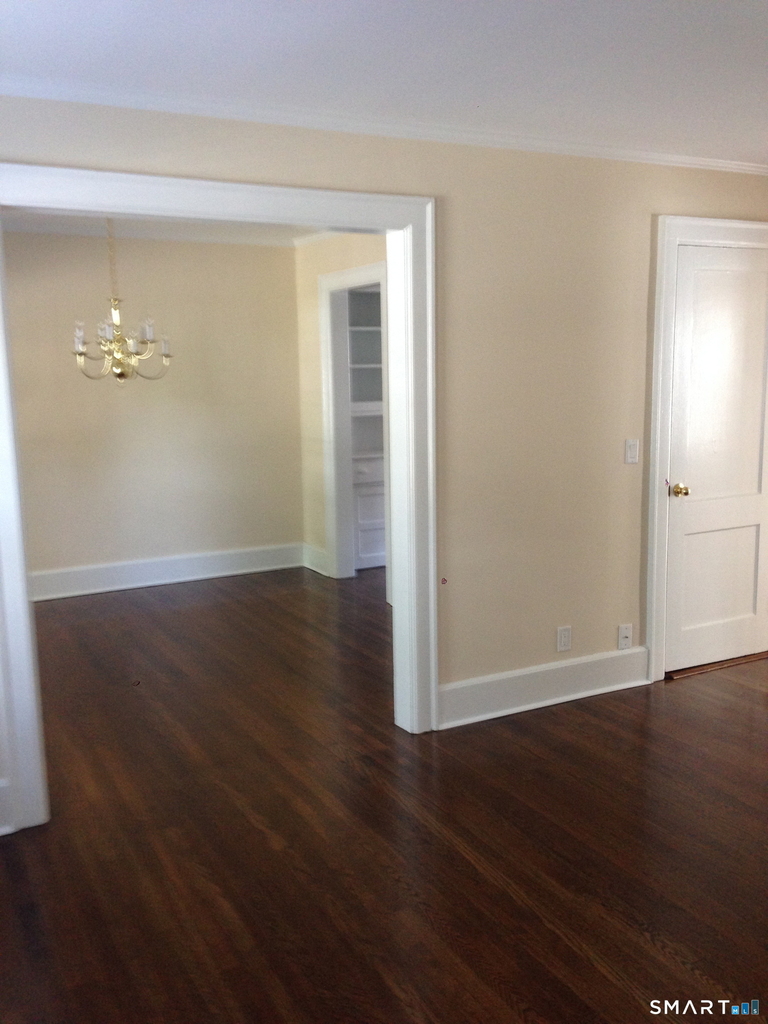 410 West Avenue - Photo 2