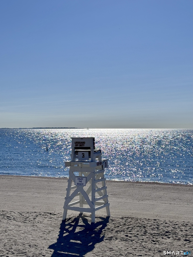 918 Fairfield Beach Road - Photo 9
