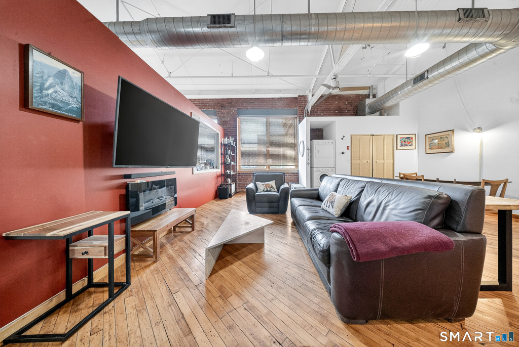 325 Lafayette Street - Photo 4
