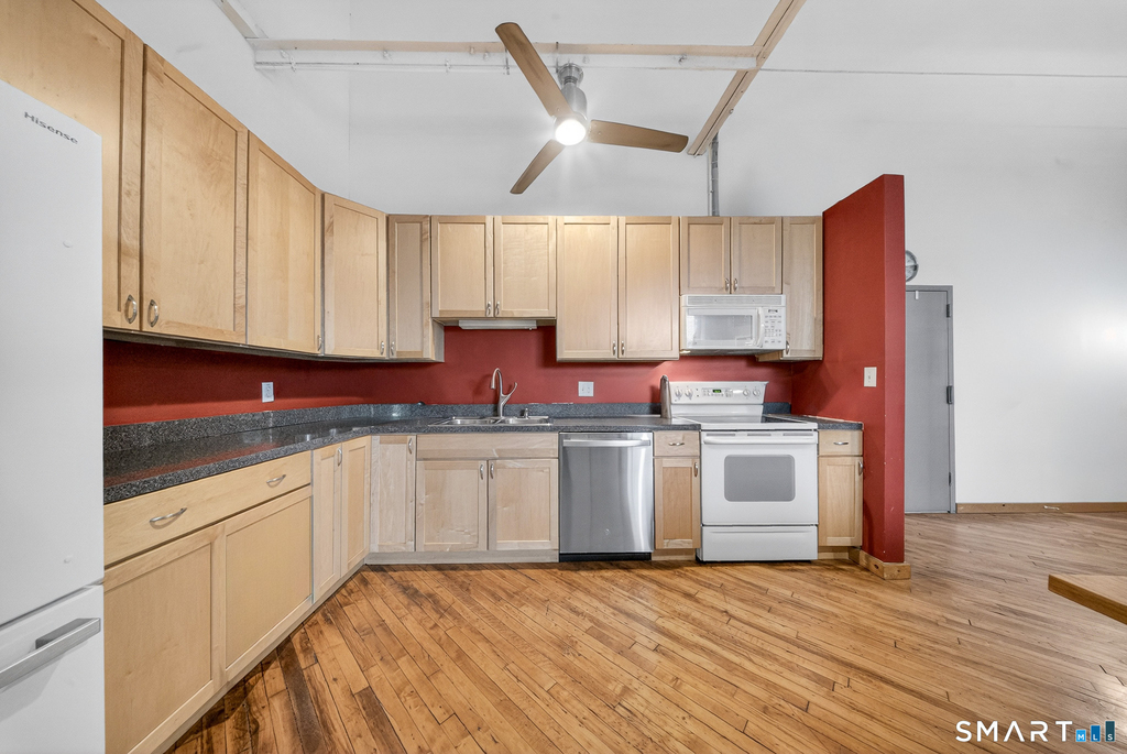 325 Lafayette Street - Photo 6