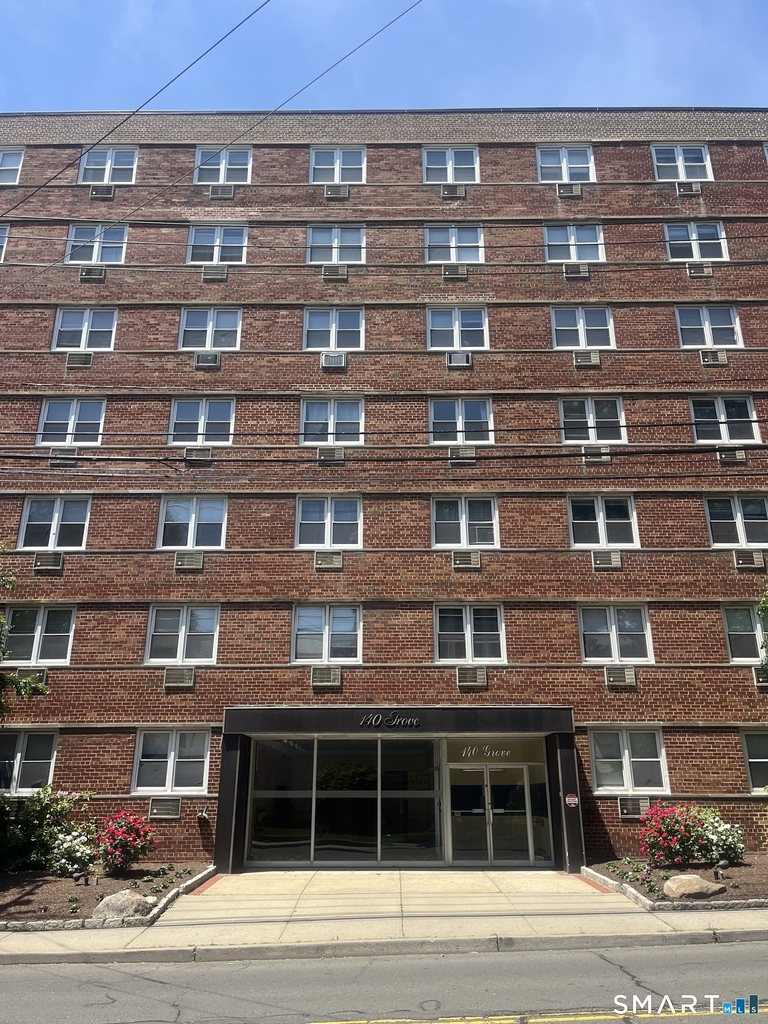 140 Grove Street - Photo 0