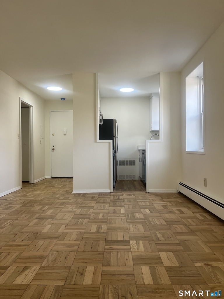 140 Grove Street - Photo 5