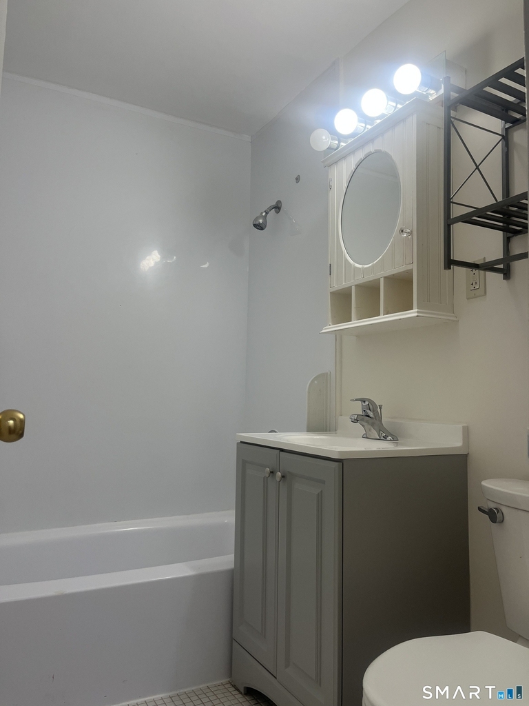 140 Grove Street - Photo 11