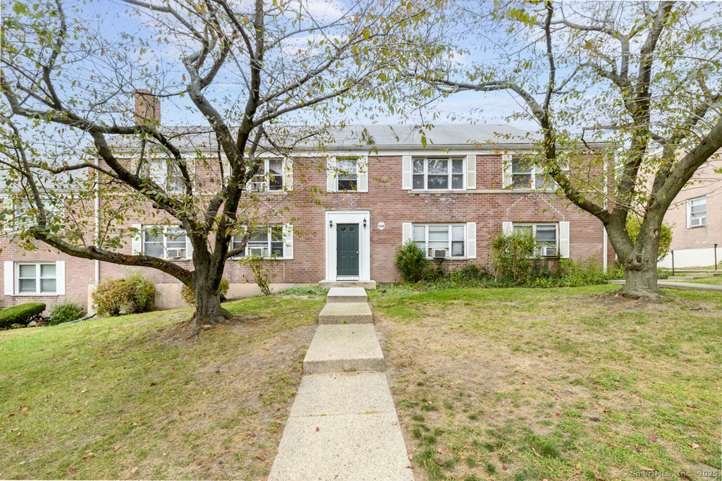 1046 Main Street - Photo 0